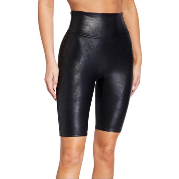 SPANX Pants - Excellent Pristine SPANX faux leather biker shorts size: medium